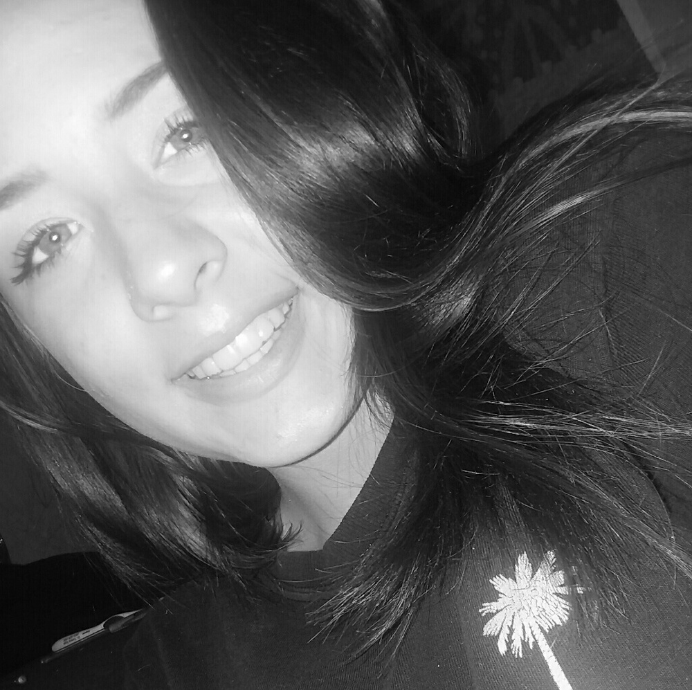 Meet your Posher, Tamela